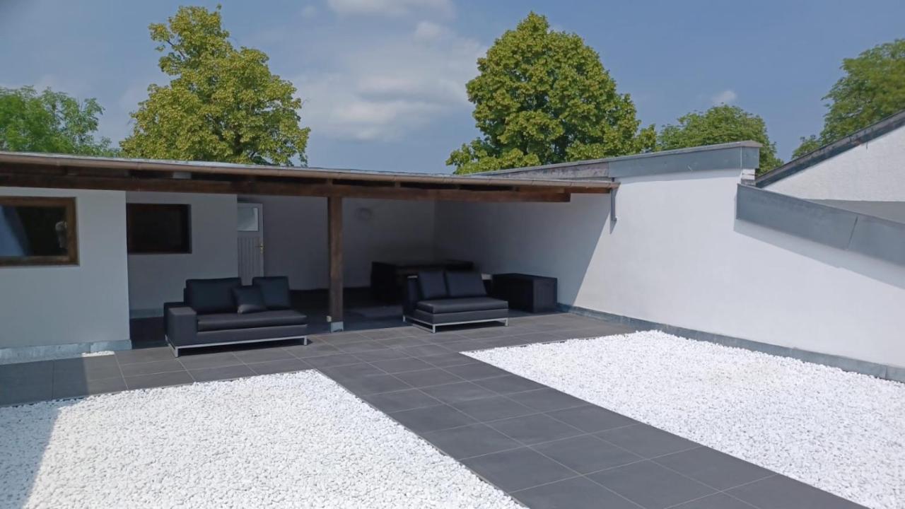 Ferienwohnung Mit Kamin Und Traumhafter Dachterrasse Mit Weitblick In Die Natur Neu Gaarz Exterior foto